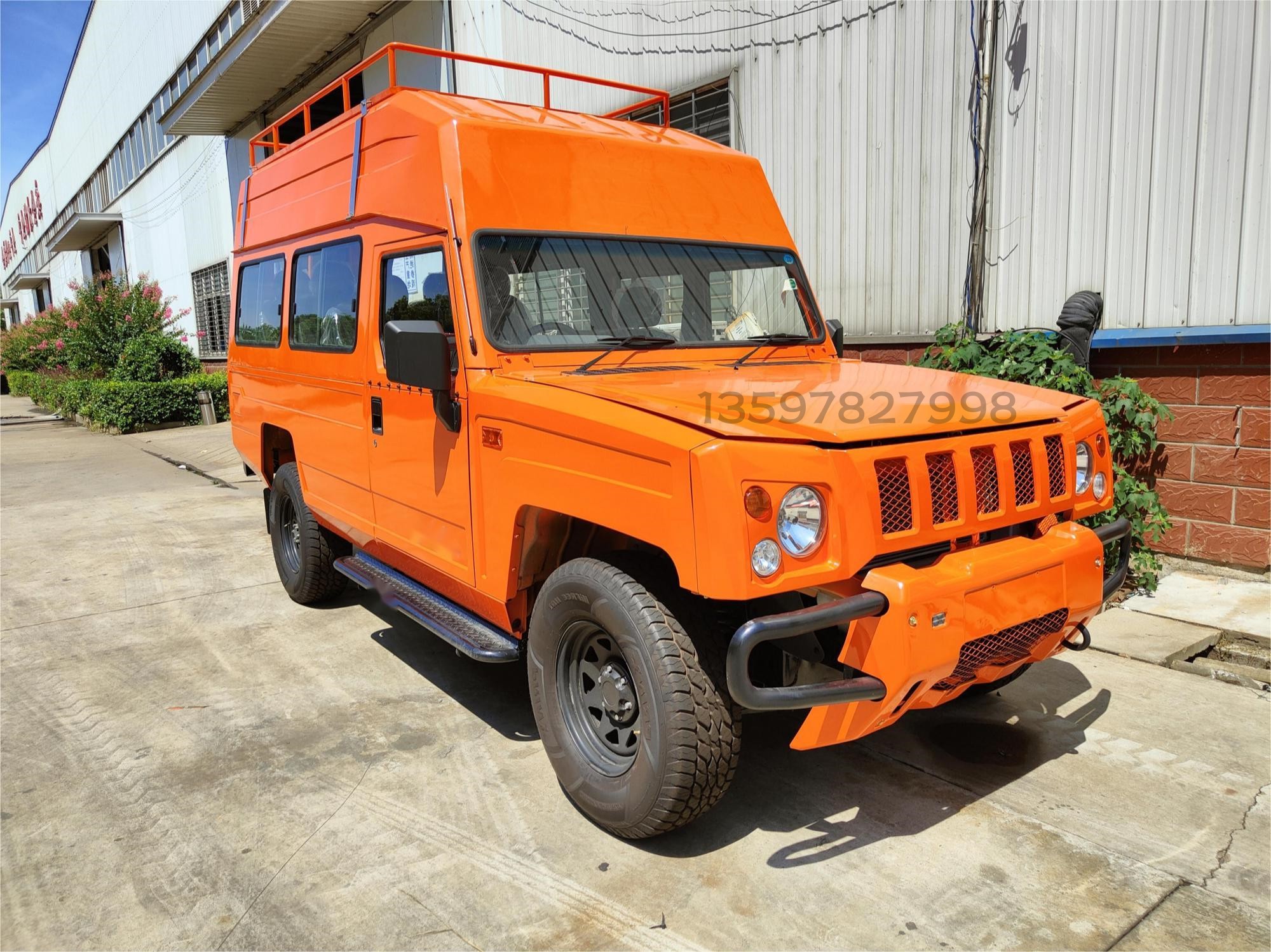 勇士森林越野消防运兵车