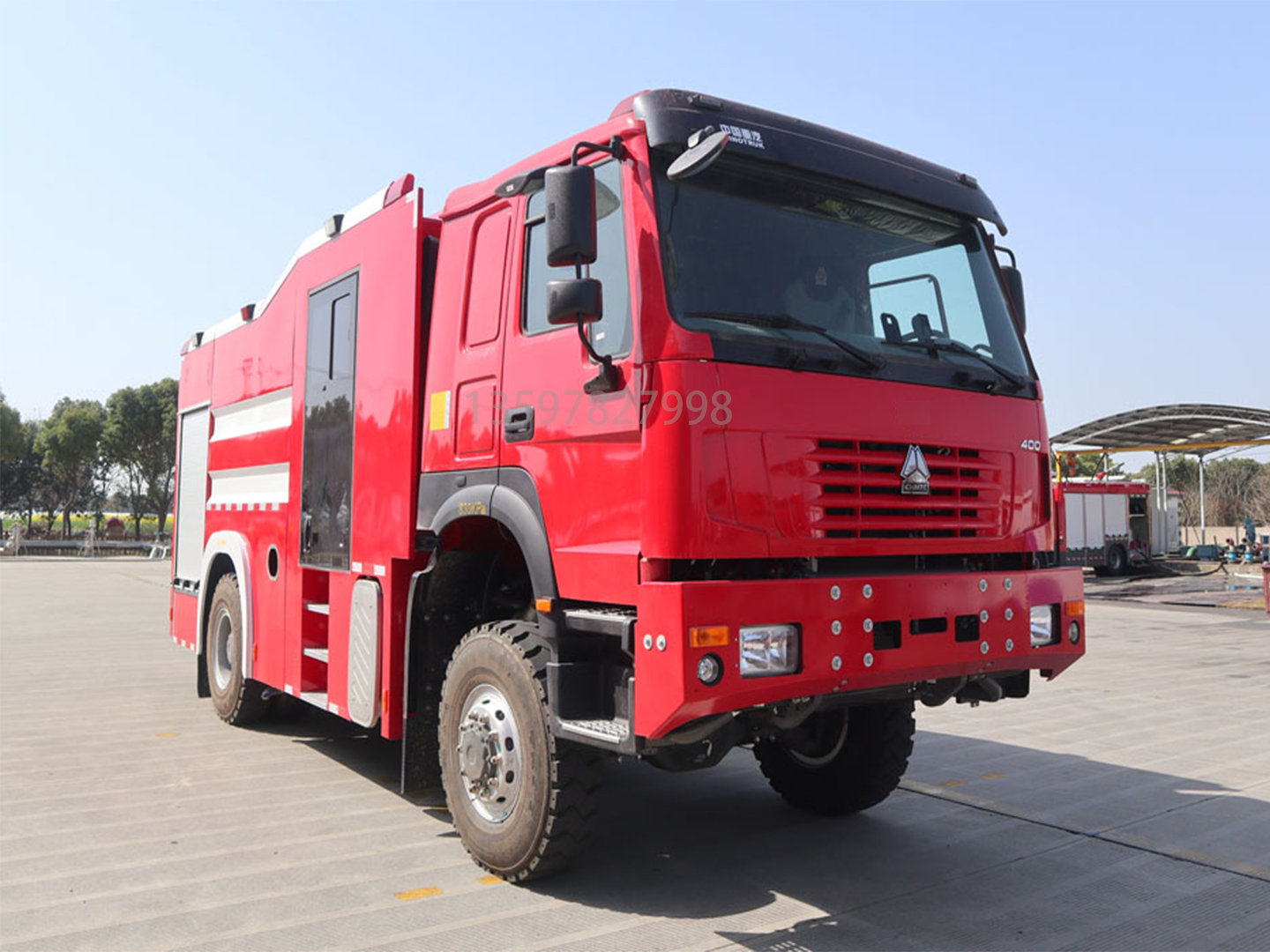 重汽王牌5.1吨四驱森林消防车